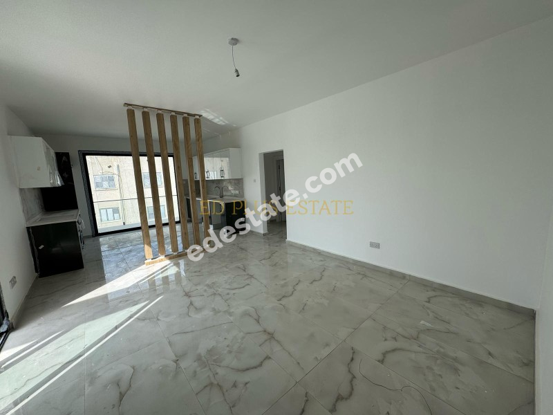 Lefkoşa Taşkınköy'de İlk Evim Kredisine Uygun Geniş Teraslı Satılık 2+1 YENİ Penthouse
