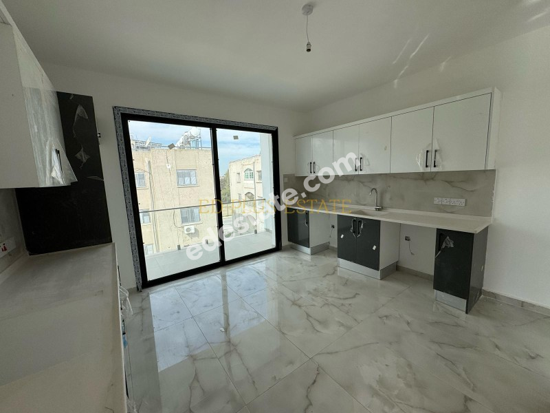 Lefkoşa Taşkınköy'de İlk Evim Kredisine Uygun Geniş Teraslı Satılık 2+1 YENİ Penthouse
