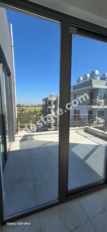 Lefkoşa Küçük Kaymaklı'da Satılık 2+1 PENTHOUSE