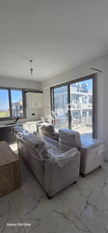 Lefkoşa Küçük Kaymaklı'da Satılık 2+1 PENTHOUSE