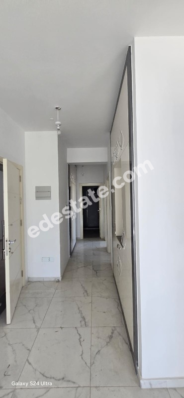 Lefkoşa Küçük Kaymaklı'da Satılık 2+1 PENTHOUSE