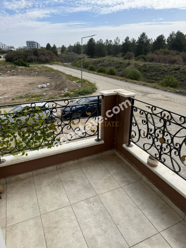 Lefkoşa Dereboyunda Full Eşyalı Kiralık 2+1 Daire
