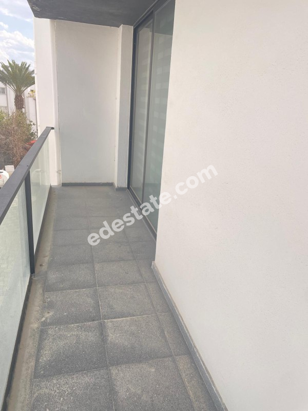 Lefkoşa Yenikent Bölgesinde KDV ve TRAFOSU ÖDENMİŞ 2+1 Satılık SIFIR DAİRE
