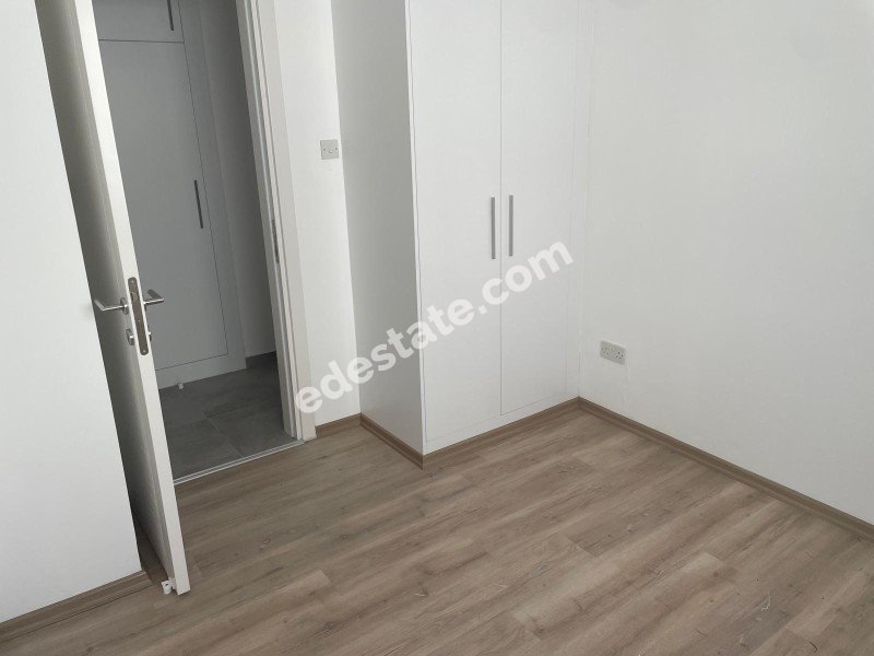 Lefkoşa Yenikent Bölgesinde KDV ve TRAFOSU ÖDENMİŞ 2+1 Satılık SIFIR DAİRE