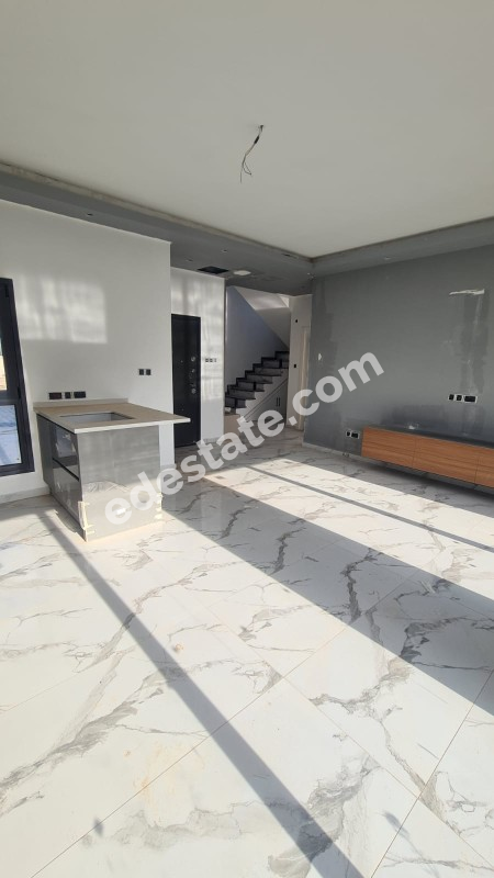 Gazimağusa Tatlısu Bölgesinde Satılık 3+1 SIFIR VİLLALAR 