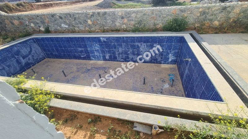 Gazimağusa Tatlısu Bölgesinde Satılık 3+1 SIFIR VİLLALAR 
