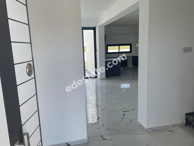 Lefkoşa Alayköy Bölgesinde SATILIK 4+1 SIFIR VİLLA - Araç Takası Kabul Edilir