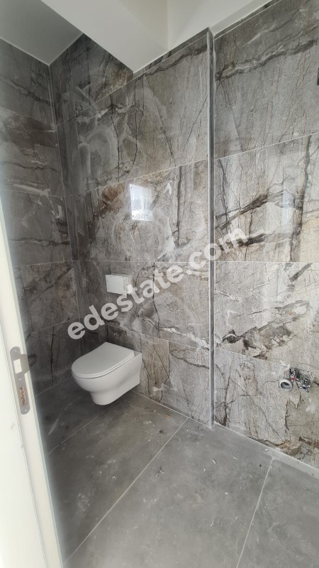 Lefkoşa Yenikent Bölgesinde SATILIK HEMEN TESLİM 3+1 VİLLA