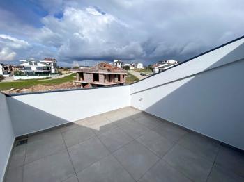 Didim'de Ayrı Mutfaklı Satılık Villa