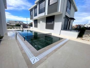 Didim'de Ayrı Mutfaklı Satılık Villa