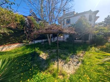 Didim'de Denize 300 Metre Mesafede Satılık Yazlık