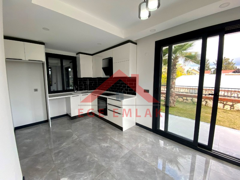 Didim Sağturda Satılık Site İçi Villalar