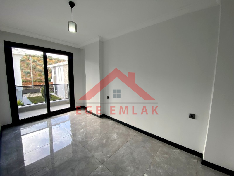 Didim Sağturda Satılık Site İçi Villalar