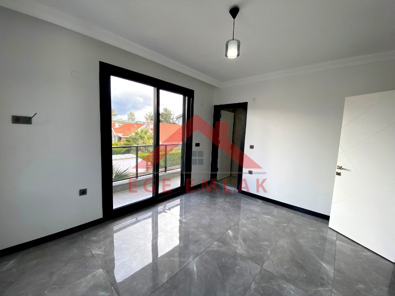 Didim Sağturda Satılık Site İçi Villalar