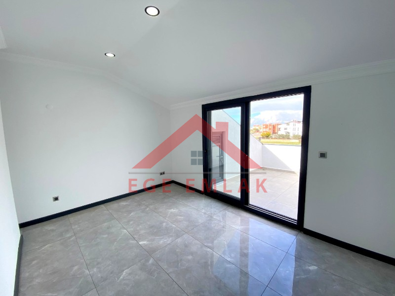 Didim'de Ayrı Mutfaklı Satılık Villa