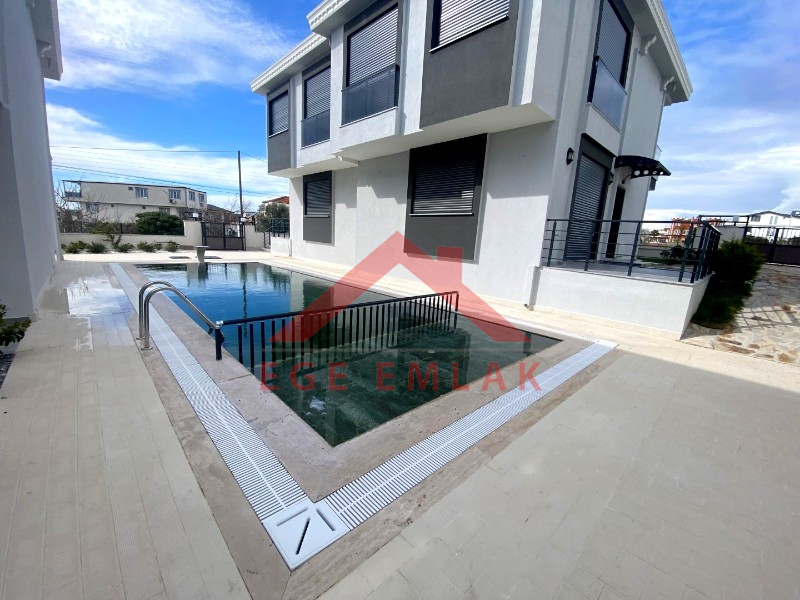 Didim'de Ayrı Mutfaklı Satılık Villa