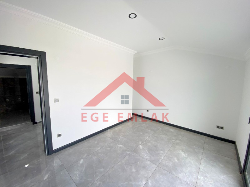 Didim'de Ayrı Mutfaklı Satılık Villa