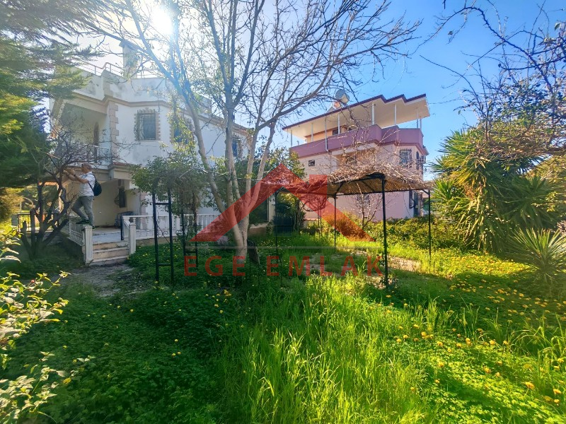 Didim'de Denize 300 Metre Mesafede Satılık Yazlık