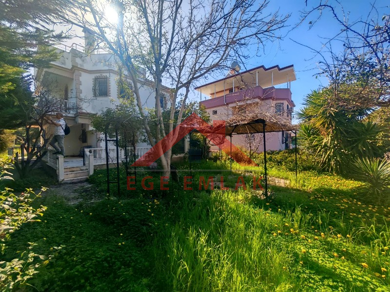 Didim'de Denize 300 Metre Mesafede Satılık Yazlık