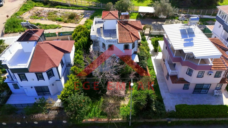 Didim'de Denize 300 Metre Mesafede Satılık Yazlık