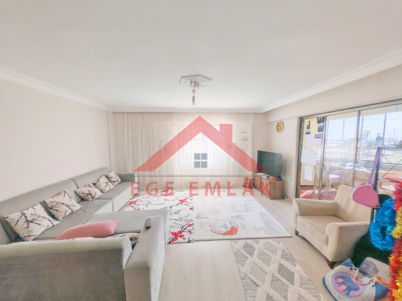 Didim Efeler Mahallesi'nde Satılık Deniz Manzaralı 3+1 Daire