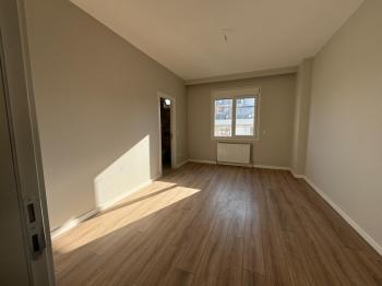 Erenköy Geniş 3+1 Net :110 m2