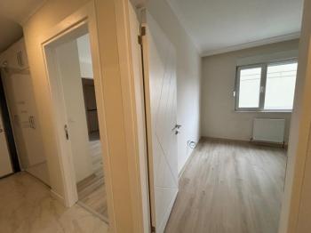 Erenköy Ethemefendi cad Marmaray yanı Geniş 3+1 4 yaşında