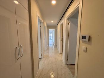 Erenköy Ethemefendi cad Marmaray yanı Geniş 3+1 4 yaşında
