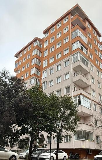 ÜMRANİYEDE SİTE İÇERİSİNDE FERAH BİR 3+1 SATILIK DAİRE