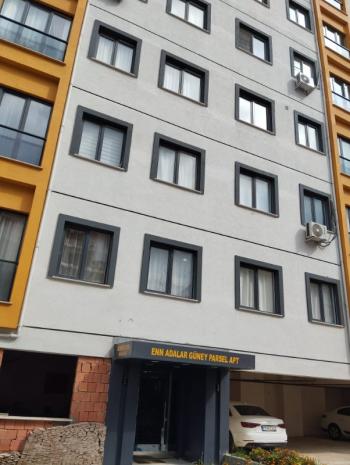 Maltepe Cevizlide Kiralık 2+1 Daire