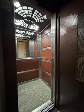 Maltepe Metro Yakınında Otoparklı İskanlı Balkonlu Harika Manzaralı Daire