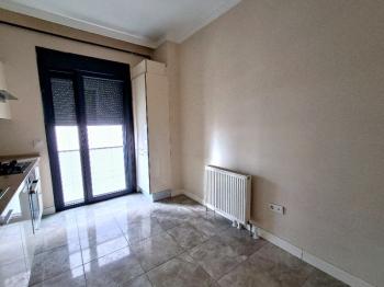 C.BOSTAN'DA BAĞDAT CAD.NE 5.BİNA EB.BANYOLU BALKONLU 3+1 KİRALIK DAİRE