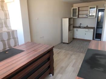 Konak’da 3odalı Ofis Satılık