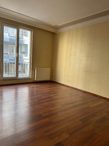 Zümrütevler Metro Yakını BOŞ DAİRE Güney Cephe Kat Mülkiyetli