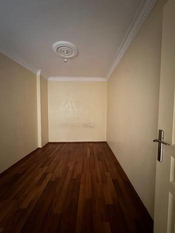 Zümrütevler Metro Yakını BOŞ DAİRE Güney Cephe Kat Mülkiyetli