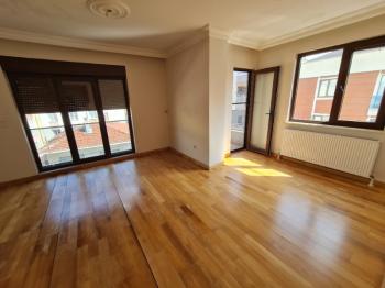 Küçükyalı Metronun Yanı Yeni Bina 3+1 Lüks Satılık Dubleks Daire