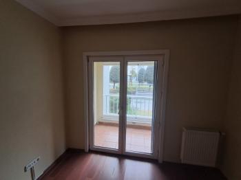 SEFAKÖY KİPTAŞ EVLERİNDE SATILIK 2+1 TAŞINMAYA HAZIR DAİRE