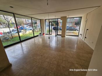 SAHRAYICEDİT YENİ BİNADA  KİRALIK 50m2 DÜKKAN.