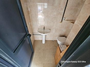 SAHRAYICEDİT YENİ BİNADA  KİRALIK 50m2 DÜKKAN.