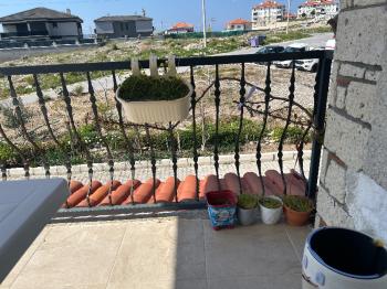 Çeşme Reisdere ‘de Sezonluk Kiralık Lüks Eşyalı 2+1 Daire