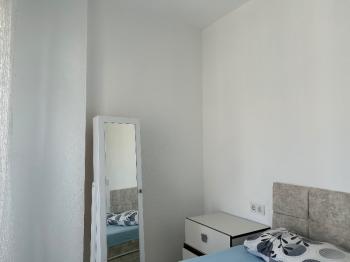 Çeşme Reisdere’de Sezonluk Kiralık 1+1 Lüks Eşyalı Daire