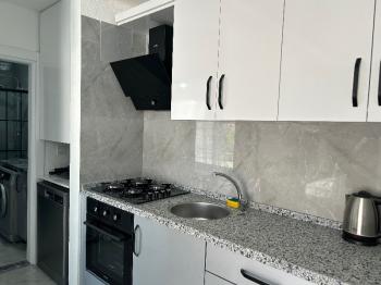 Çeşme Reisdere’de Sezonluk Kiralık 1+1 Lüks Eşyalı Daire