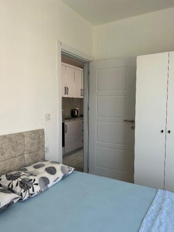 Çeşme Reisdere’de Sezonluk Kiralık 1+1 Lüks Eşyalı Daire