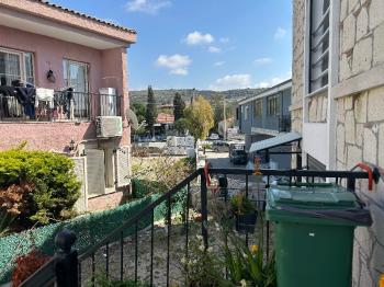 Çeşme Reisdere’de Sezonluk Kiralık 1+1 Lüks Eşyalı Daire