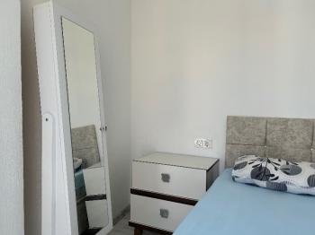 Çeşme Reisdere’de Sezonluk Kiralık 1+1 Lüks Eşyalı Daire