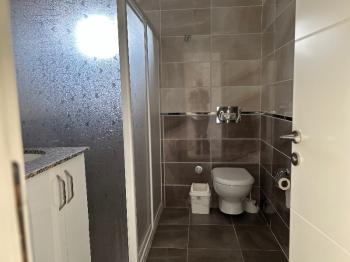 Çeşme Alaçatı ‘da  Sezonluk Kiralık Turizm Konaklama Sertifikalı 5+2 Havuzlu Triplex Villa
