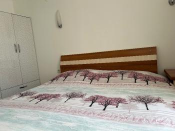 Çeşme Alaçatı ‘da  Sezonluk Kiralık Turizm Konaklama Sertifikalı 5+2 Havuzlu Triplex Villa