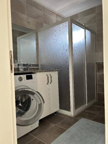Çeşme Alaçatı ‘da  Sezonluk Kiralık Turizm Konaklama Sertifikalı 5+2 Havuzlu Triplex Villa