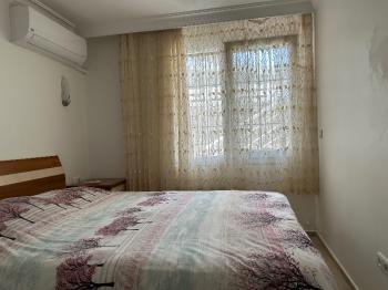 Çeşme Alaçatı’da Satılık 5+2 Havuzlu Turizm Konaklama Belgesine sahip Tripleks Villa 