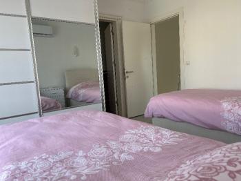 Çeşme Alaçatı’da Satılık 5+2 Havuzlu Turizm Konaklama Belgesine sahip Tripleks Villa 